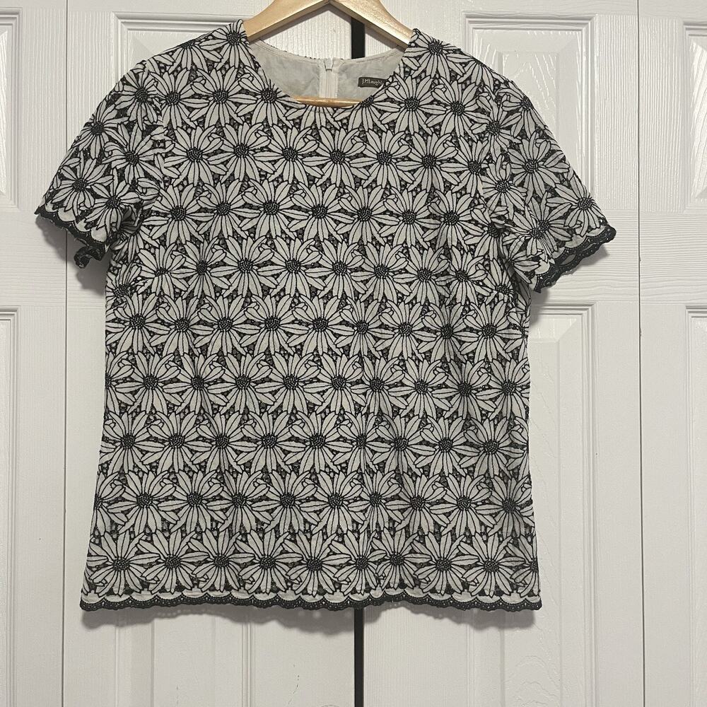 Women’s J McLaughlin Black White Floral Short Sleeve Top Size Medium
